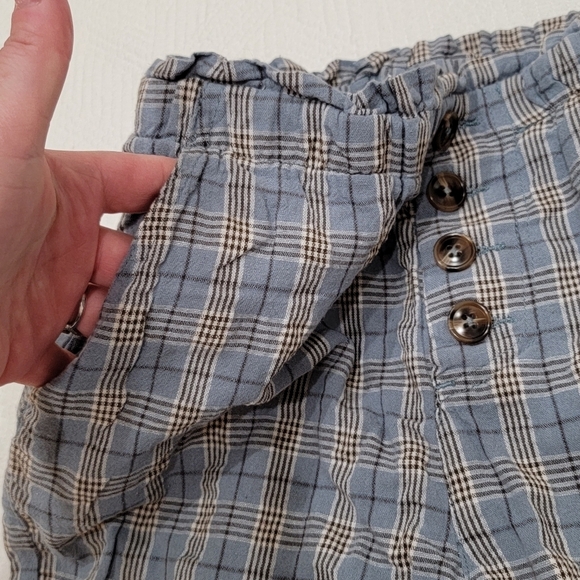 Sky and Sparrow plaid cropped pants. - Picture 6 of 9
